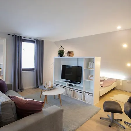 Spica Apartment *
